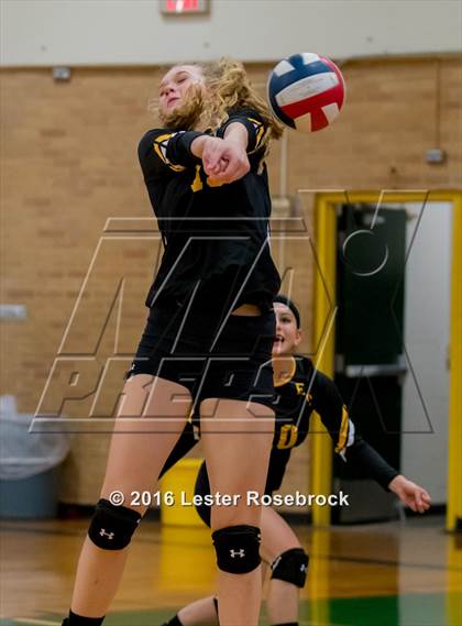 Thumbnail 2 in East Central vs Holmes photogallery.
