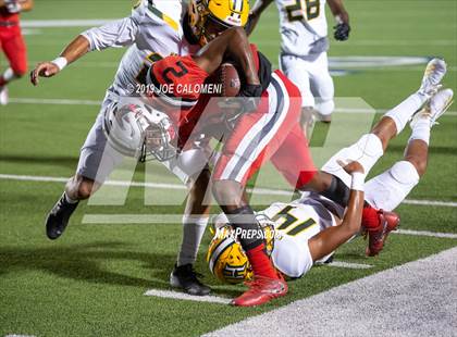 Thumbnail 1 in Stevens [John Paul] vs Holmes photogallery.