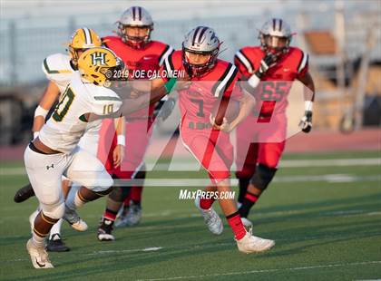 Thumbnail 1 in Stevens [John Paul] vs Holmes photogallery.