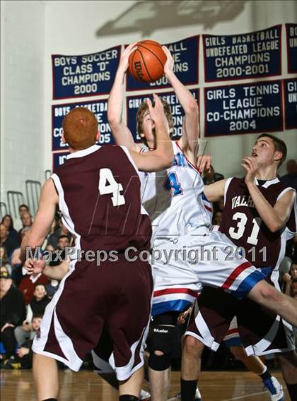 Thumbnail 2 in Valhalla @ Blind Brook photogallery.