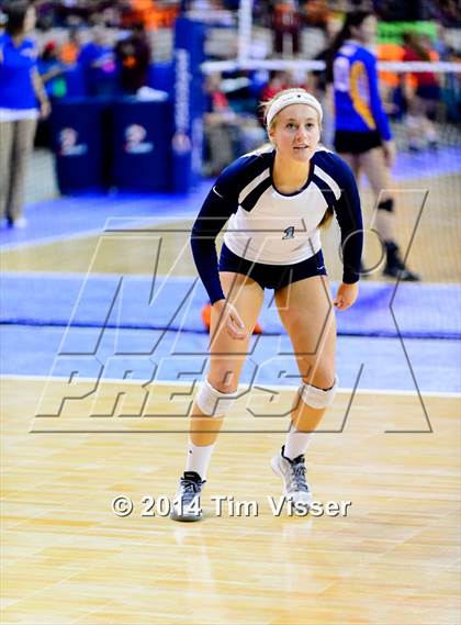 Thumbnail 3 in Montrose vs. Valor Christian (CHSAA 4A Playoff) photogallery.
