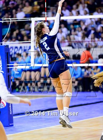 Thumbnail 3 in Montrose vs. Valor Christian (CHSAA 4A Playoff) photogallery.