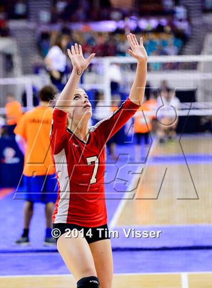 Thumbnail 3 in Montrose vs. Valor Christian (CHSAA 4A Playoff) photogallery.