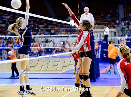 Thumbnail 2 in Montrose vs. Valor Christian (CHSAA 4A Playoff) photogallery.
