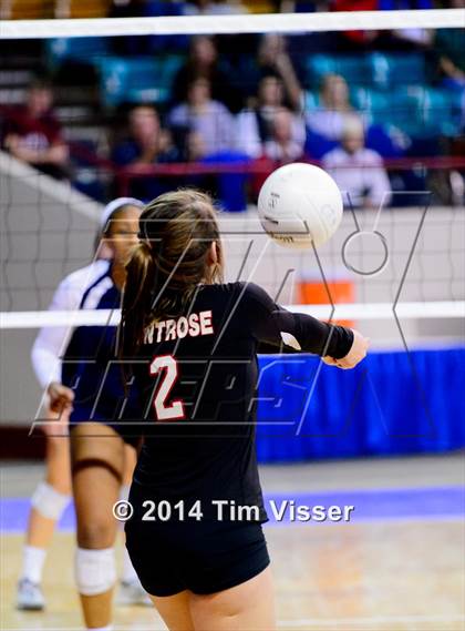 Thumbnail 3 in Montrose vs. Valor Christian (CHSAA 4A Playoff) photogallery.