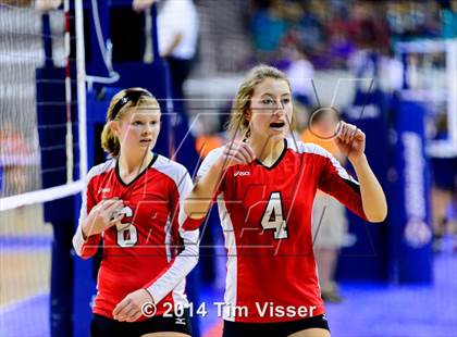 Thumbnail 1 in Montrose vs. Valor Christian (CHSAA 4A Playoff) photogallery.