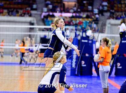 Thumbnail 1 in Montrose vs. Valor Christian (CHSAA 4A Playoff) photogallery.