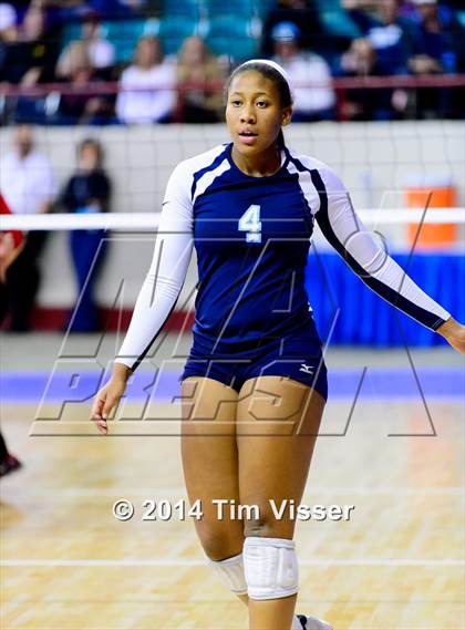Thumbnail 2 in Montrose vs. Valor Christian (CHSAA 4A Playoff) photogallery.