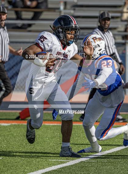 Thumbnail 2 in Springfield @ East St. Louis (IHSA 6A first round) photogallery.