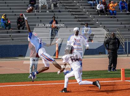 Thumbnail 3 in Springfield @ East St. Louis (IHSA 6A first round) photogallery.