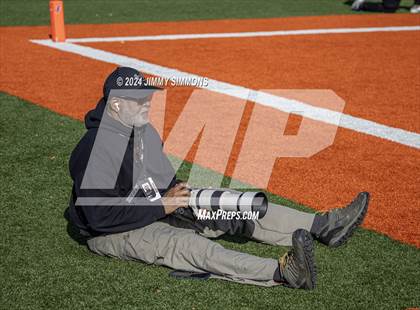 Thumbnail 2 in Springfield @ East St. Louis (IHSA 6A first round) photogallery.