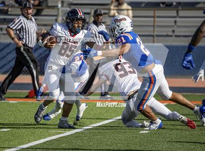Thumbnail 3 in Springfield @ East St. Louis (IHSA 6A first round) photogallery.