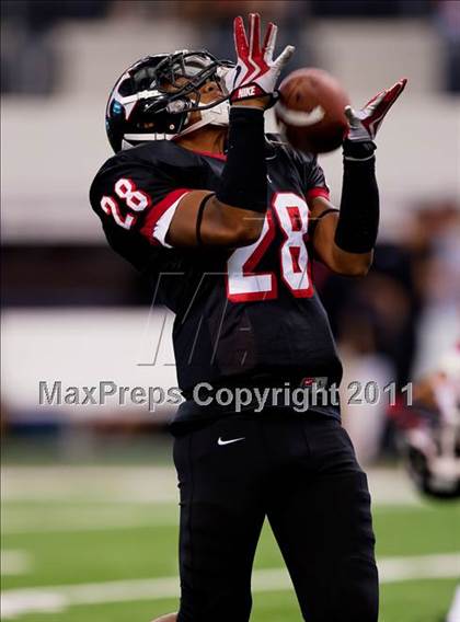 Thumbnail 1 in Trinity vs. Shiloh Christian (Kirk Herbstreit National Kickoff Classic) photogallery.
