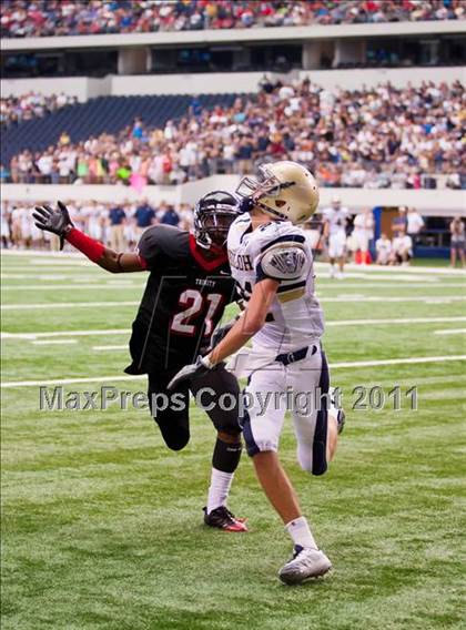 Thumbnail 2 in Trinity vs. Shiloh Christian (Kirk Herbstreit National Kickoff Classic) photogallery.