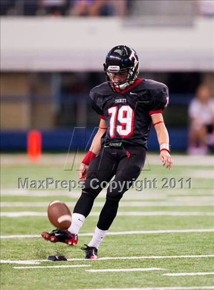 Thumbnail 2 in Trinity vs. Shiloh Christian (Kirk Herbstreit National Kickoff Classic) photogallery.