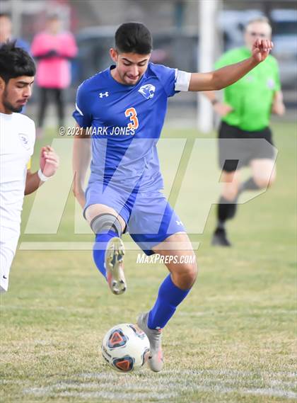 Thumbnail 1 in Blue Ridge @ Chino Valley (AIA 2A Semifinal)  photogallery.