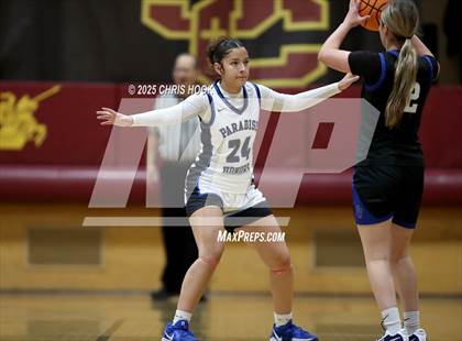 Thumbnail 1 in Catalina Foothills vs Paradise Honors (Salpointe Cactus Clash) photogallery.