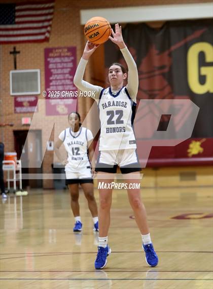 Thumbnail 1 in Catalina Foothills vs Paradise Honors (Salpointe Cactus Clash) photogallery.