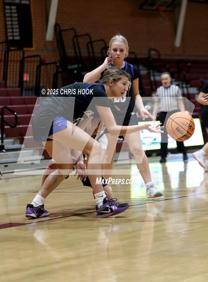 Thumbnail 2 in Catalina Foothills vs Paradise Honors (Salpointe Cactus Clash) photogallery.