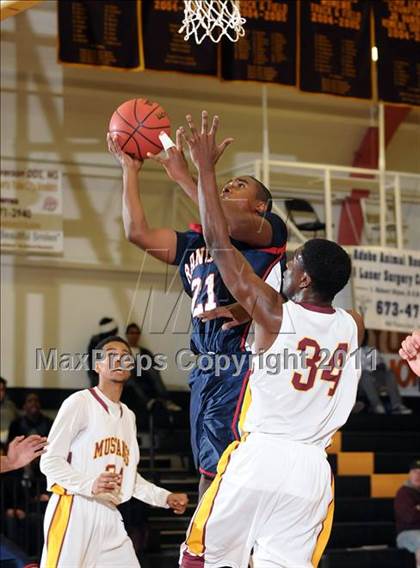 Thumbnail 1 in Rancho Cotate vs. Lincoln (Mel Good Holiday Classic) photogallery.