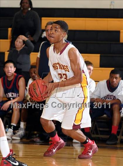 Thumbnail 3 in Rancho Cotate vs. Lincoln (Mel Good Holiday Classic) photogallery.