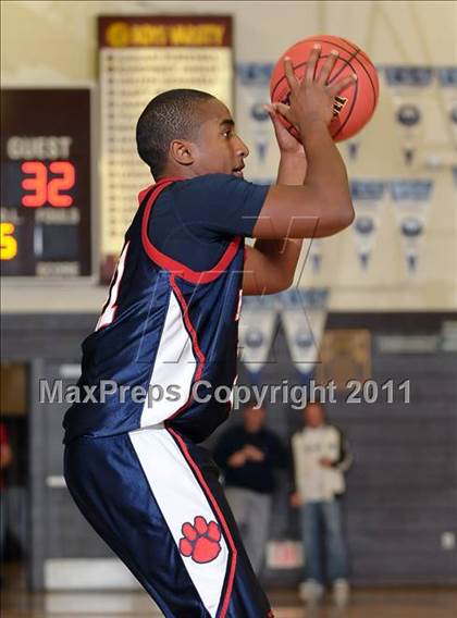 Thumbnail 2 in Rancho Cotate vs. Lincoln (Mel Good Holiday Classic) photogallery.