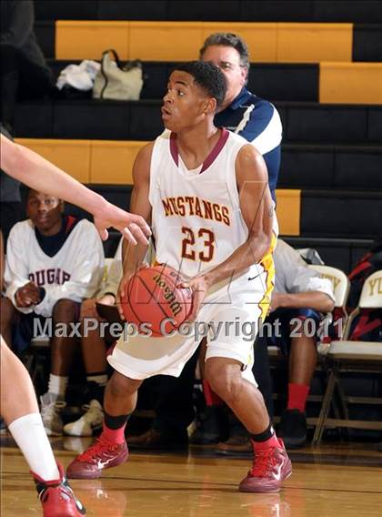 Thumbnail 3 in Rancho Cotate vs. Lincoln (Mel Good Holiday Classic) photogallery.