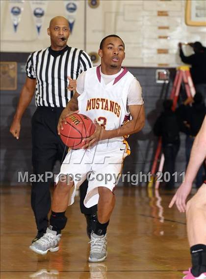 Thumbnail 1 in Rancho Cotate vs. Lincoln (Mel Good Holiday Classic) photogallery.