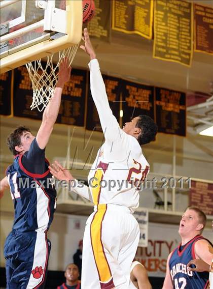Thumbnail 1 in Rancho Cotate vs. Lincoln (Mel Good Holiday Classic) photogallery.