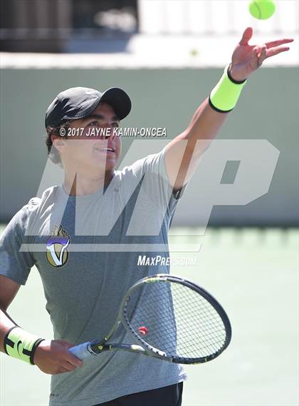 Thumbnail 2 in Foothill League Tournament photogallery.