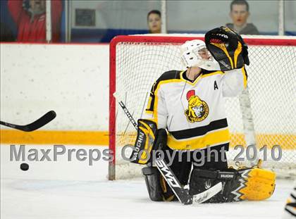 Thumbnail 1 in Cheshire vs. Amity (SCC Division 2 Final) photogallery.