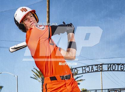 Thumbnail 1 in Huntington Beach High School 2023 Seniors photogallery.