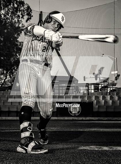 Thumbnail 3 in Huntington Beach High School 2023 Seniors photogallery.