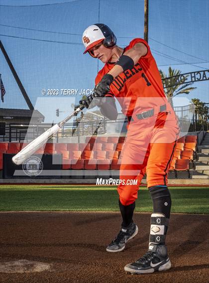 Thumbnail 3 in Huntington Beach High School 2023 Seniors photogallery.