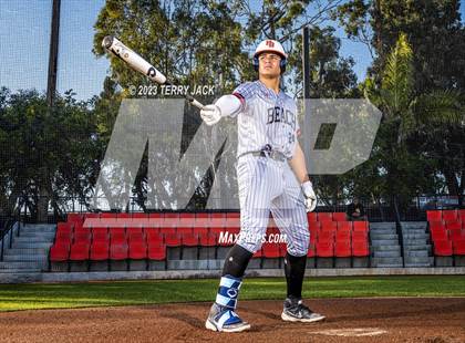 Thumbnail 3 in Huntington Beach High School 2023 Seniors photogallery.