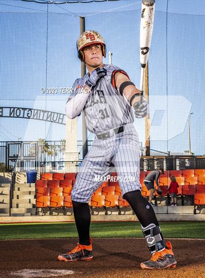 Thumbnail 1 in Huntington Beach High School 2023 Seniors photogallery.