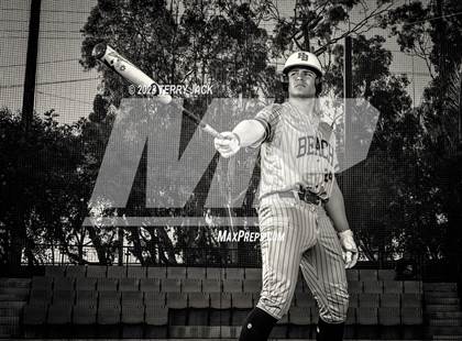 Thumbnail 3 in Huntington Beach High School 2023 Seniors photogallery.