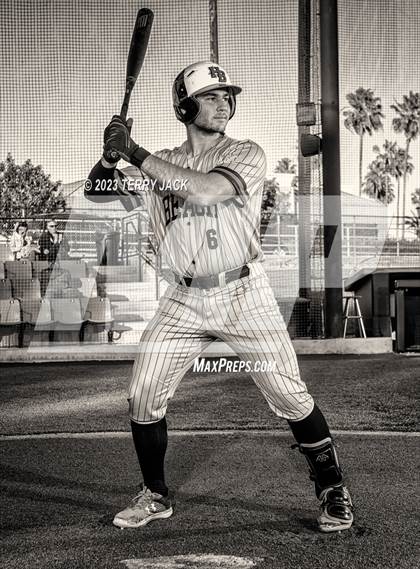 Thumbnail 2 in Huntington Beach High School 2023 Seniors photogallery.