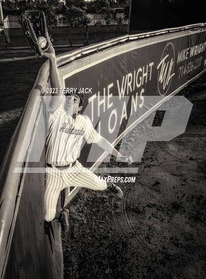 Thumbnail 2 in Huntington Beach High School 2023 Seniors photogallery.