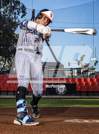 Thumbnail 2 in Huntington Beach High School 2023 Seniors photogallery.