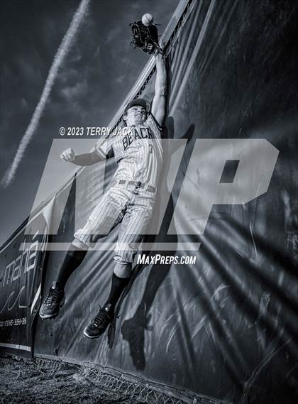 Thumbnail 2 in Huntington Beach High School 2023 Seniors photogallery.