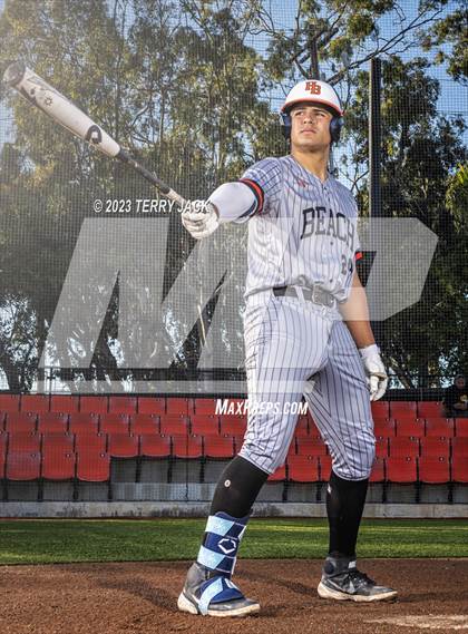 Thumbnail 3 in Huntington Beach High School 2023 Seniors photogallery.