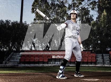 Thumbnail 1 in Huntington Beach High School 2023 Seniors photogallery.