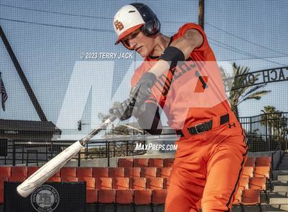 Thumbnail 3 in Huntington Beach High School 2023 Seniors photogallery.