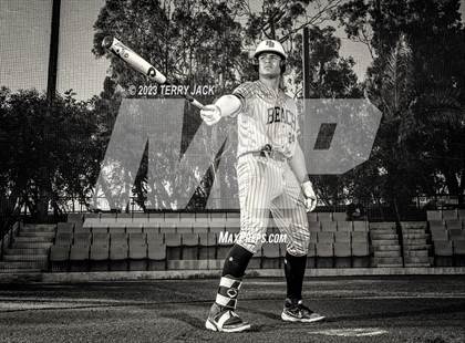 Thumbnail 2 in Huntington Beach High School 2023 Seniors photogallery.