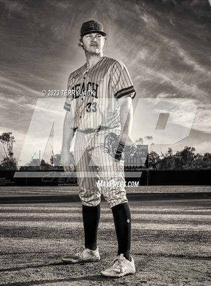 Thumbnail 2 in Huntington Beach High School 2023 Seniors photogallery.