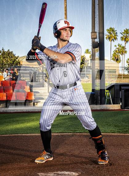 Thumbnail 1 in Huntington Beach High School 2023 Seniors photogallery.
