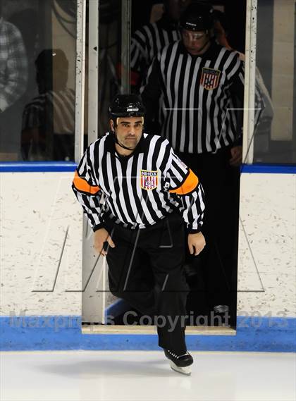 Thumbnail 2 in Notre Dame vs. Fairfield Prep (CIAC Division I Final) photogallery.