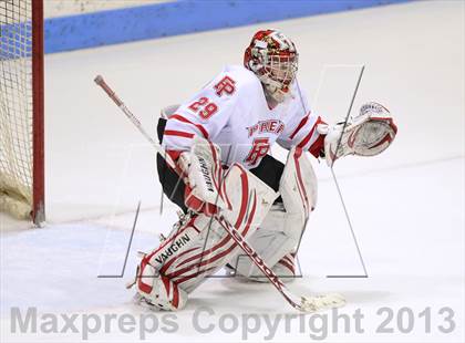 Thumbnail 2 in Notre Dame vs. Fairfield Prep (CIAC Division I Final) photogallery.