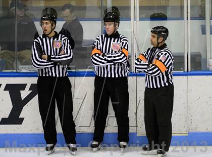 Thumbnail 2 in Notre Dame vs. Fairfield Prep (CIAC Division I Final) photogallery.